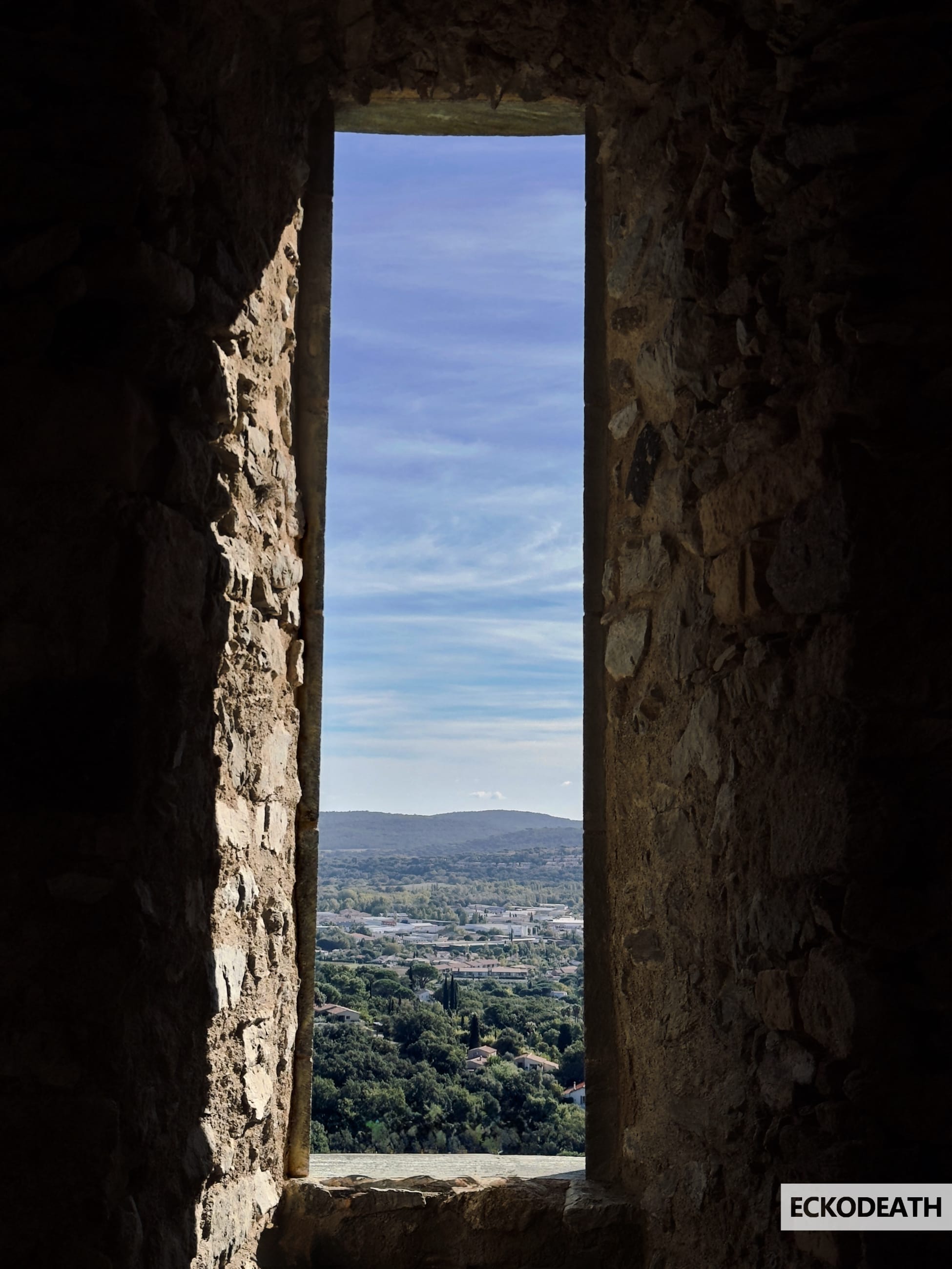 <strong>Horizon étroit</strong>