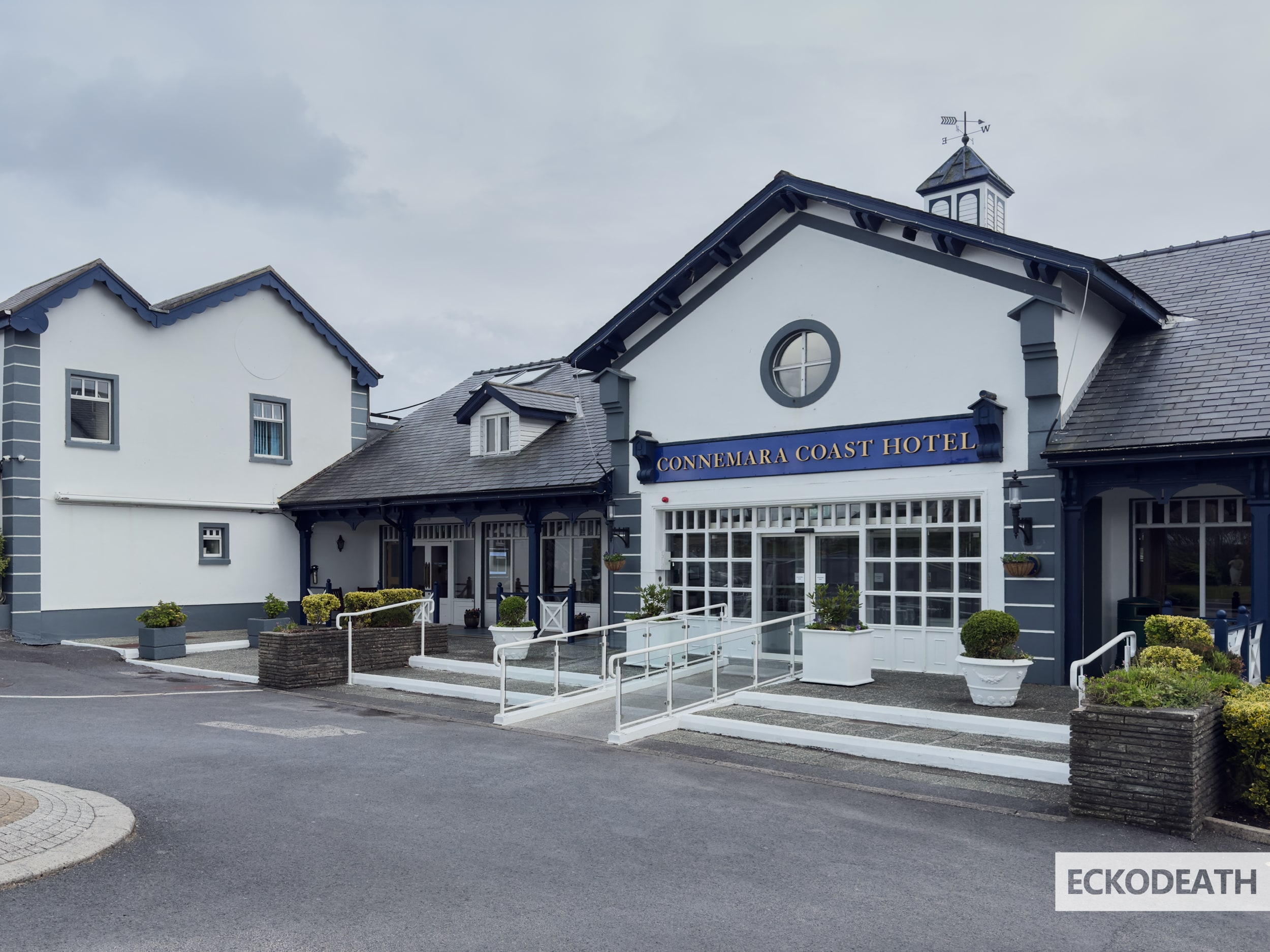 Image un peu plus large que le texte