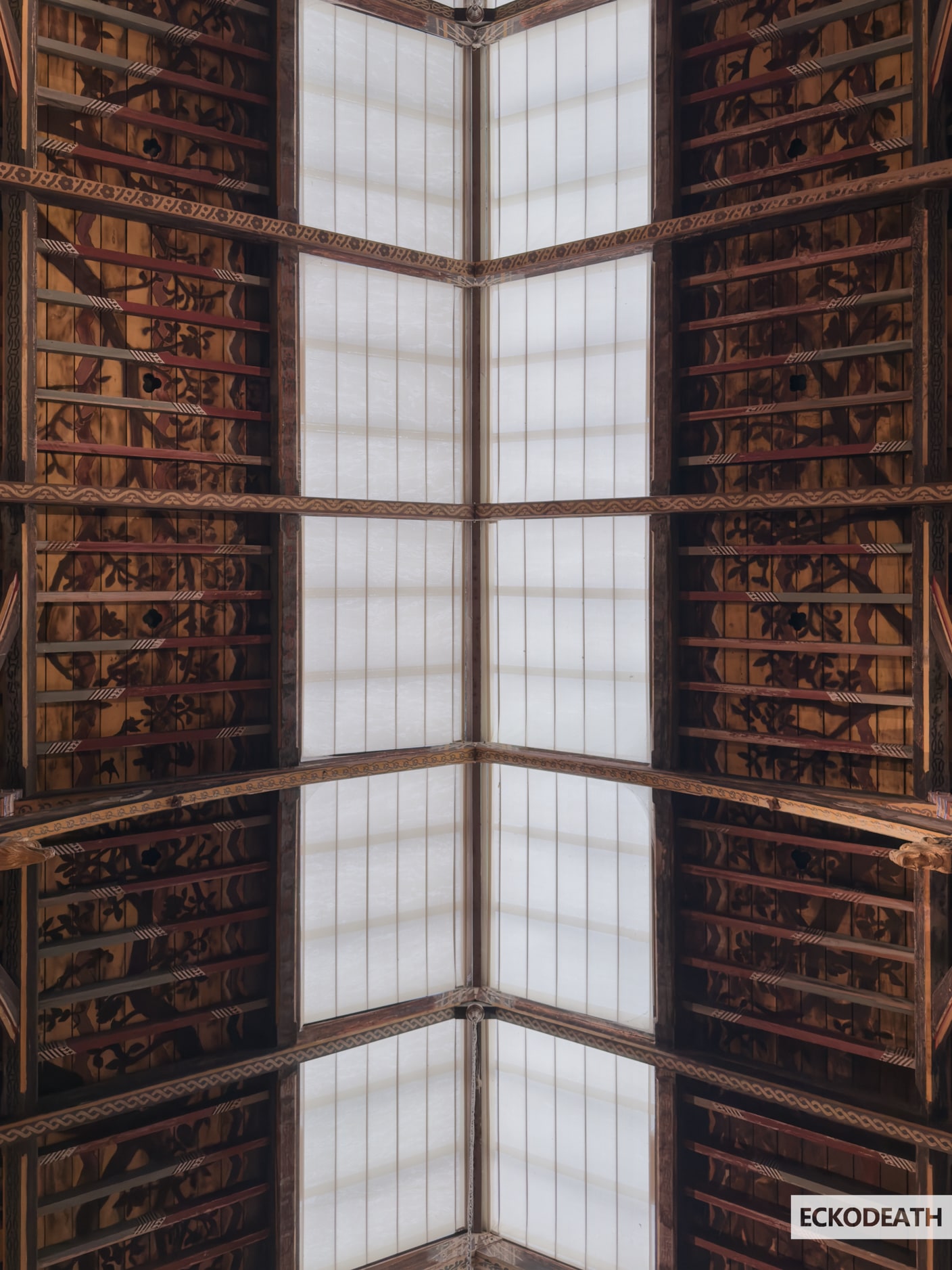 Image un peu plus large que le texte