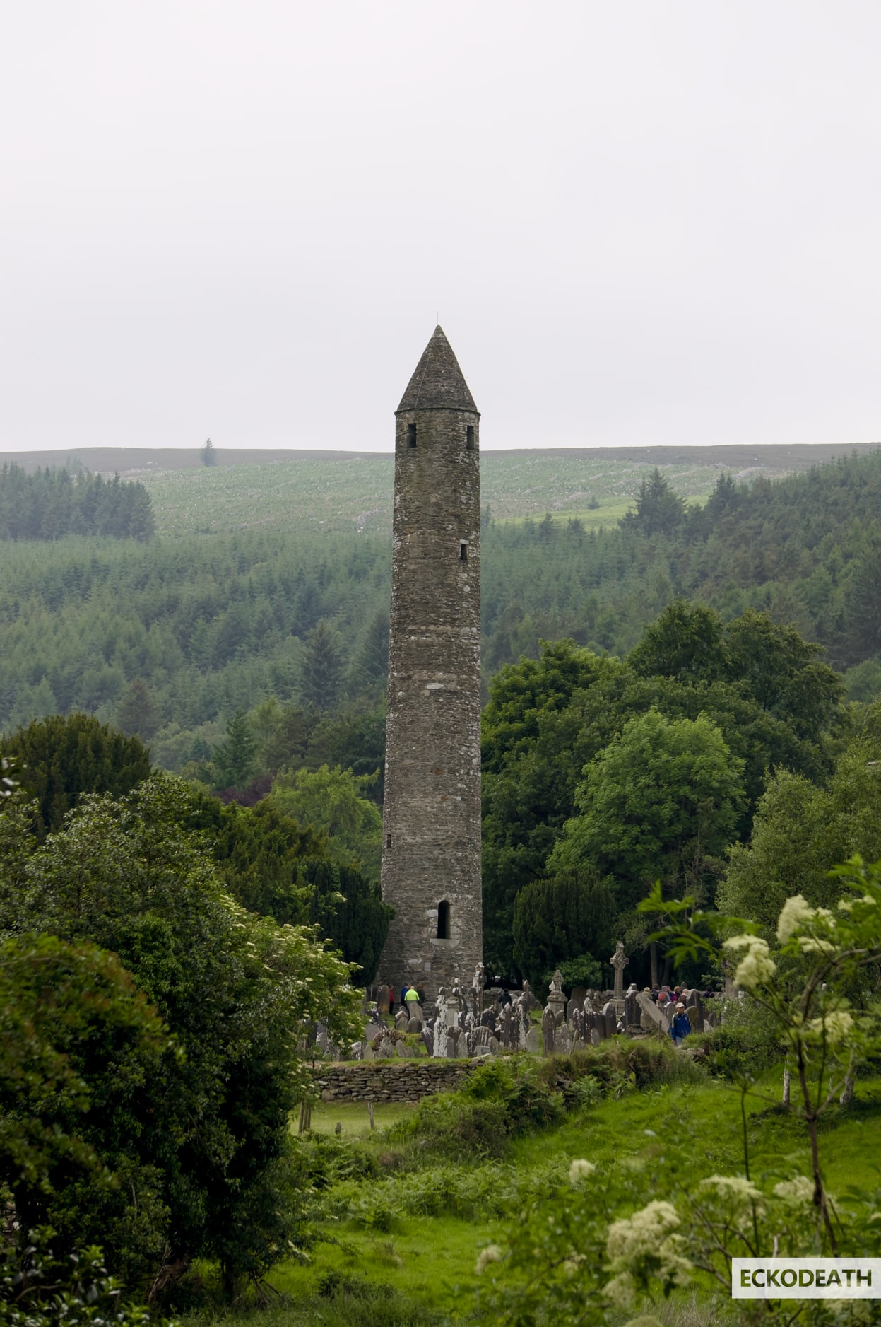 Image un peu plus large que le texte